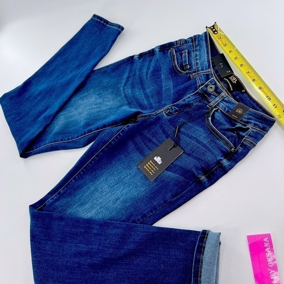 Lucky & Blessed Mid-Rise Dark Mid Wash Boyfriend Denim size 2 NWT - Picture 10 of 12